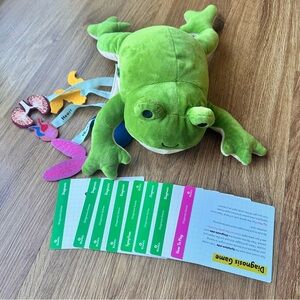 KiwiCo Frog Dissection Lab Educational STEM Plushie Kit Game Exploration